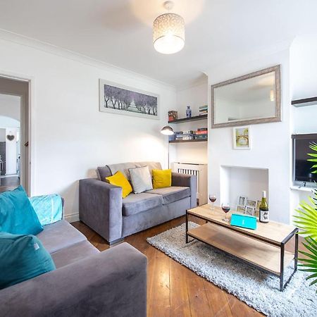 Bright 3 Bedroom Townhouse Near City Centre NWI Buitenkant foto