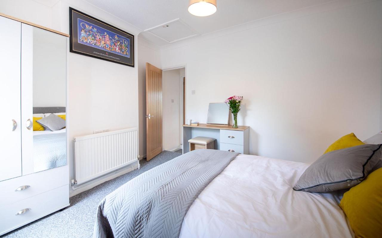 Bright 3 Bedroom Townhouse Near City Centre NWI Buitenkant foto
